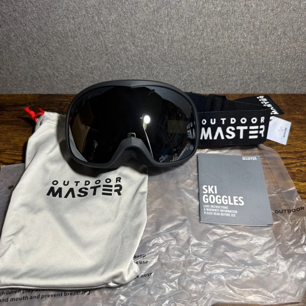 OutdoorMaster Mink Ski Goggles Black Snowboard OTG UV Protection